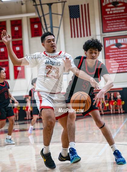 Thumbnail 3 in Katella @ Segerstrom photogallery.