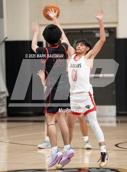 Thumbnail 1 in Katella @ Segerstrom photogallery.