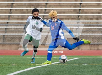 Thumbnail 3 in Overland vs Cherry Creek photogallery.