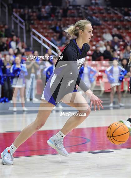 Thumbnail 3 in Grantsville vs. Carbon (UHSAA 3A Semifinal) photogallery.