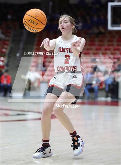 Thumbnail 2 in Grantsville vs. Carbon (UHSAA 3A Semifinal) photogallery.