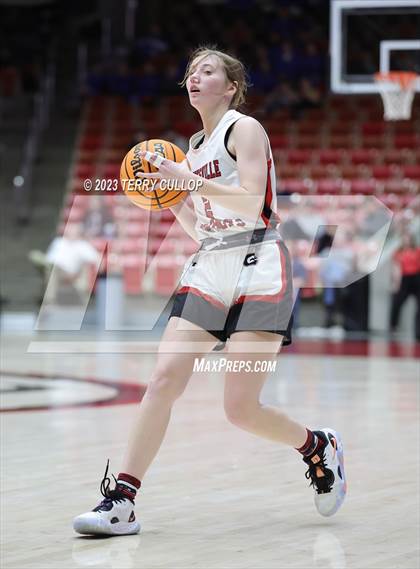 Thumbnail 3 in Grantsville vs. Carbon (UHSAA 3A Semifinal) photogallery.