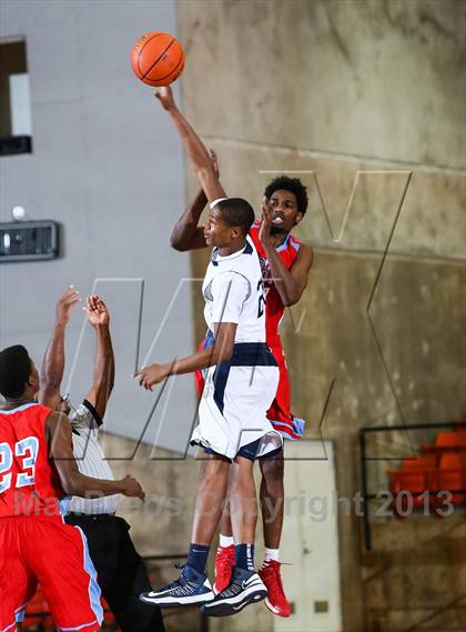 Thumbnail 3 in Carter @ Wyatt (DFW Basketball Challenge) photogallery.