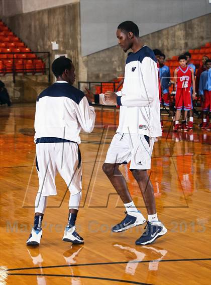 Thumbnail 3 in Carter @ Wyatt (DFW Basketball Challenge) photogallery.