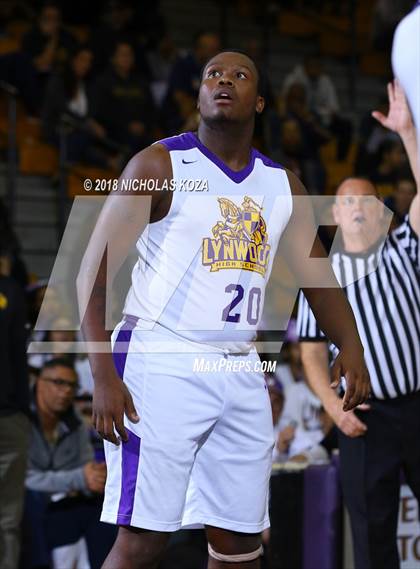 Thumbnail 3 in Warren vs Lynwood photogallery.