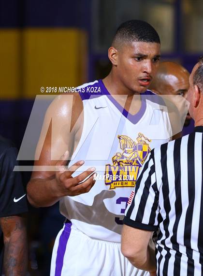 Thumbnail 2 in Warren vs Lynwood photogallery.