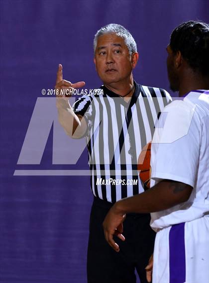 Thumbnail 1 in Warren vs Lynwood photogallery.