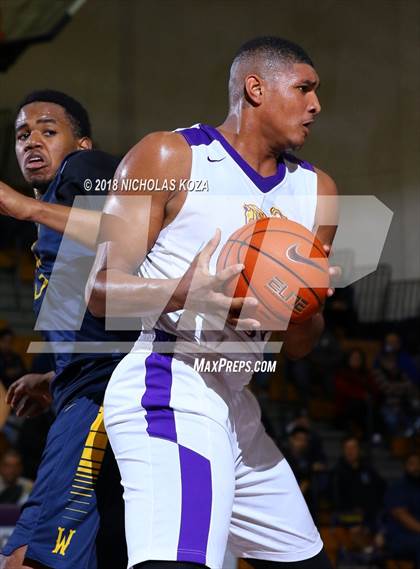 Thumbnail 2 in Warren vs Lynwood photogallery.