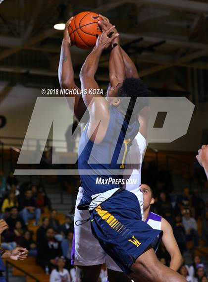 Thumbnail 1 in Warren vs Lynwood photogallery.