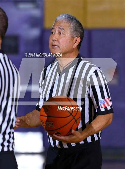 Thumbnail 3 in Warren vs Lynwood photogallery.