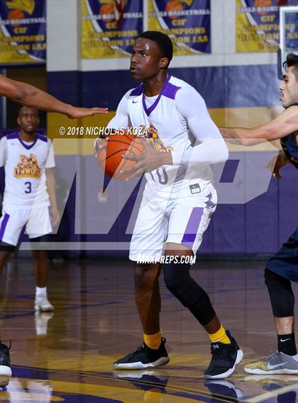 Thumbnail 1 in Warren vs Lynwood photogallery.