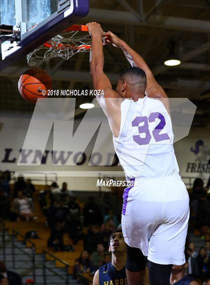 Thumbnail 2 in Warren vs Lynwood photogallery.