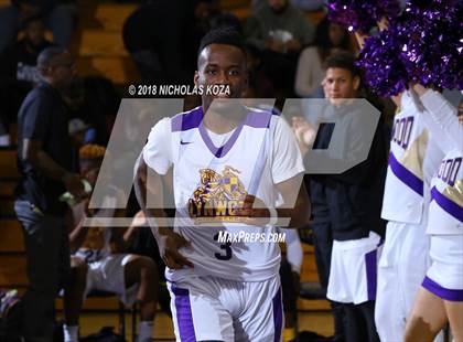 Thumbnail 3 in Warren vs Lynwood photogallery.