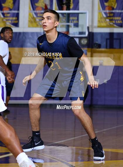 Thumbnail 2 in Warren vs Lynwood photogallery.