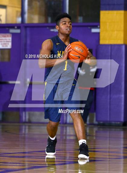 Thumbnail 3 in Warren vs Lynwood photogallery.