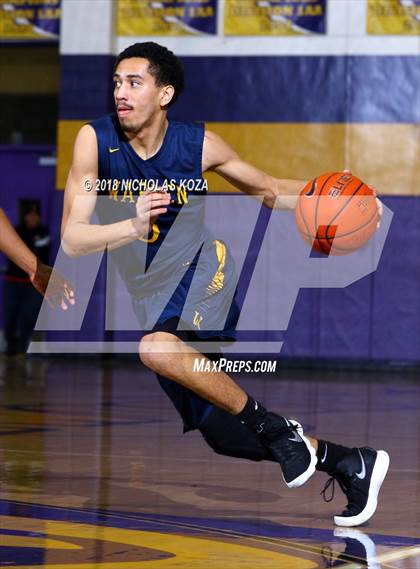 Thumbnail 2 in Warren vs Lynwood photogallery.