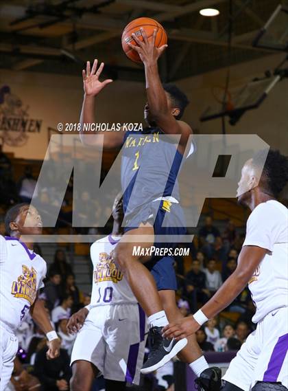 Thumbnail 1 in Warren vs Lynwood photogallery.