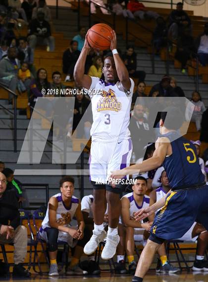 Thumbnail 1 in Warren vs Lynwood photogallery.