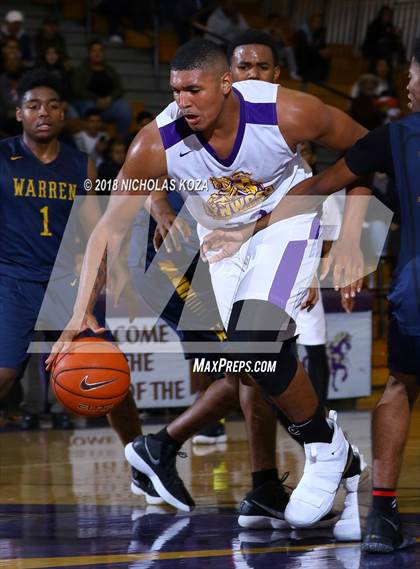 Thumbnail 1 in Warren vs Lynwood photogallery.