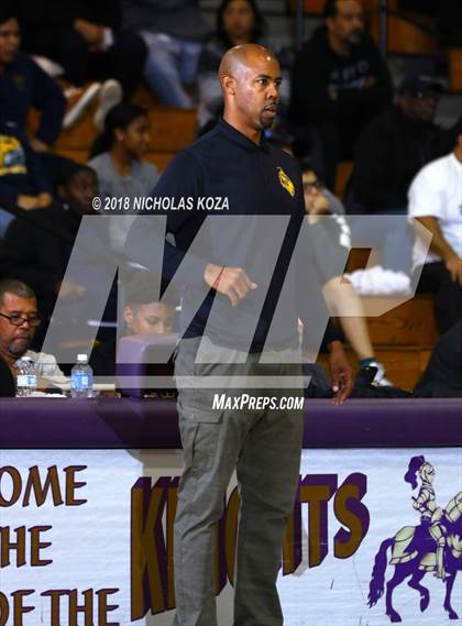 Thumbnail 3 in Warren vs Lynwood photogallery.