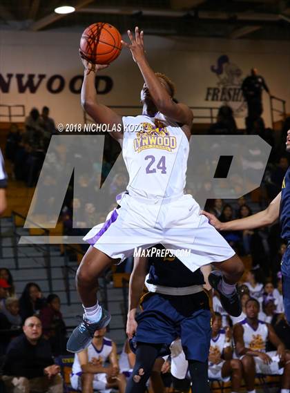Thumbnail 3 in Warren vs Lynwood photogallery.