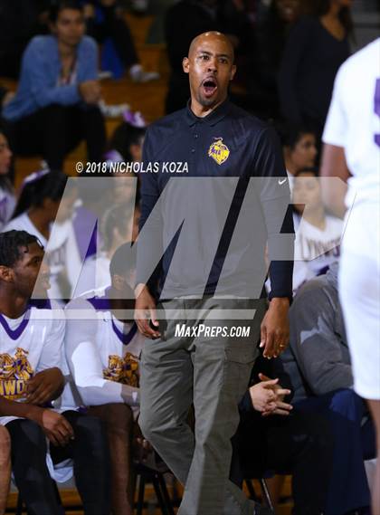 Thumbnail 1 in Warren vs Lynwood photogallery.