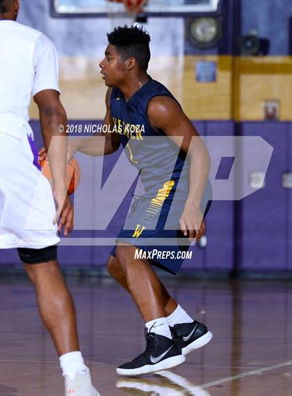 Thumbnail 3 in Warren vs Lynwood photogallery.