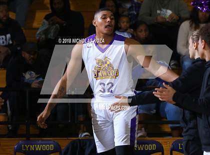 Thumbnail 2 in Warren vs Lynwood photogallery.