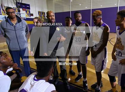 Thumbnail 3 in Warren vs Lynwood photogallery.