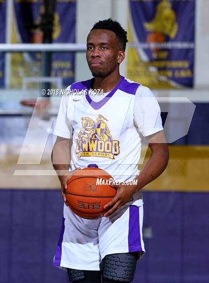 Thumbnail 3 in Warren vs Lynwood photogallery.