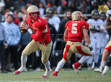 Thumbnail 2 in Paramus Catholic @ Bergen Catholic photogallery.