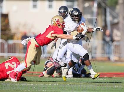 Thumbnail 2 in Paramus Catholic @ Bergen Catholic photogallery.