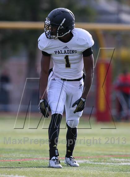 Thumbnail 1 in Paramus Catholic @ Bergen Catholic photogallery.