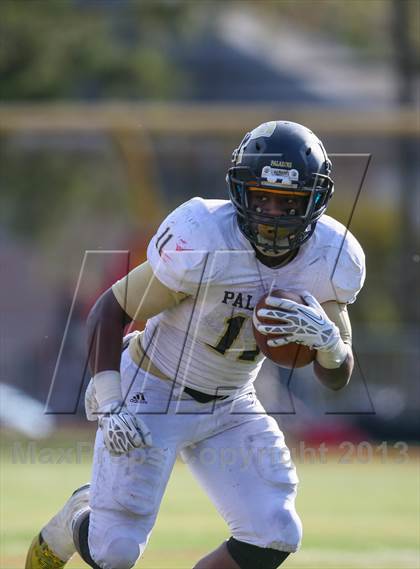 Thumbnail 3 in Paramus Catholic @ Bergen Catholic photogallery.