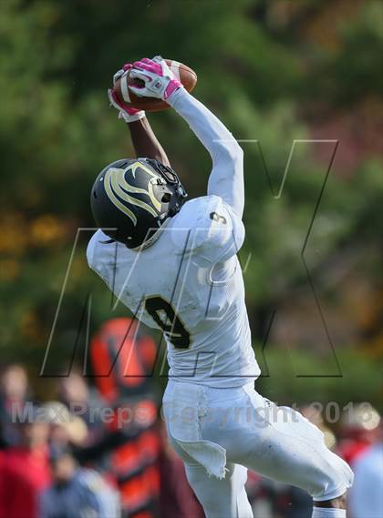 Thumbnail 2 in Paramus Catholic @ Bergen Catholic photogallery.