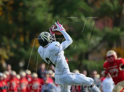 Thumbnail 3 in Paramus Catholic @ Bergen Catholic photogallery.