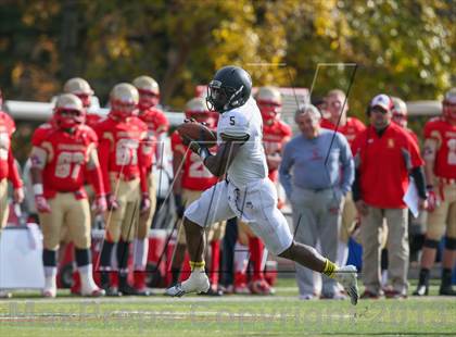 Thumbnail 3 in Paramus Catholic @ Bergen Catholic photogallery.