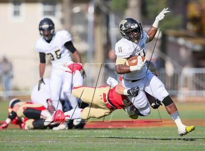 Thumbnail 2 in Paramus Catholic @ Bergen Catholic photogallery.