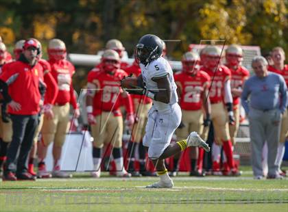 Thumbnail 1 in Paramus Catholic @ Bergen Catholic photogallery.