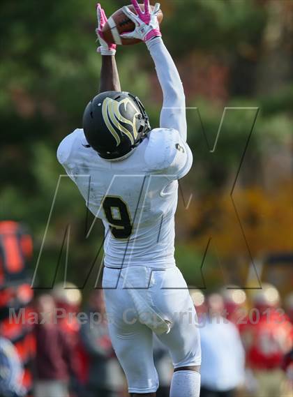 Thumbnail 1 in Paramus Catholic @ Bergen Catholic photogallery.