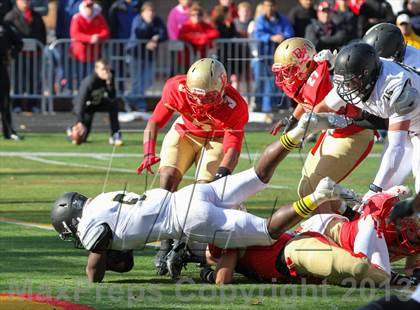 Thumbnail 2 in Paramus Catholic @ Bergen Catholic photogallery.