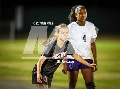 Thumbnail 1 in DeSoto Central @ Center Hill photogallery.