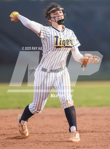 Thumbnail 2 in Granite Bay @ Inderkum photogallery.