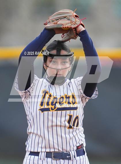 Thumbnail 3 in Granite Bay @ Inderkum photogallery.