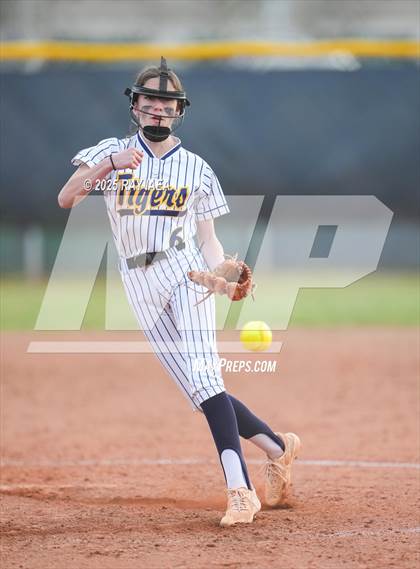 Thumbnail 3 in Granite Bay @ Inderkum photogallery.