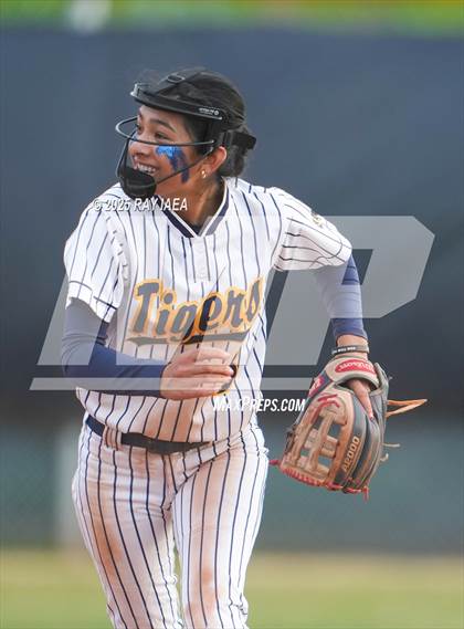 Thumbnail 2 in Granite Bay @ Inderkum photogallery.