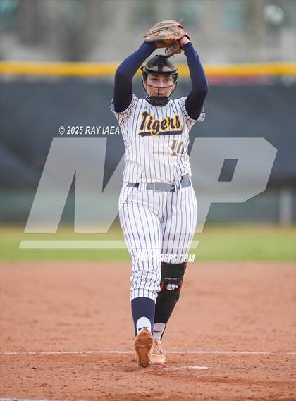 Thumbnail 1 in Granite Bay @ Inderkum photogallery.