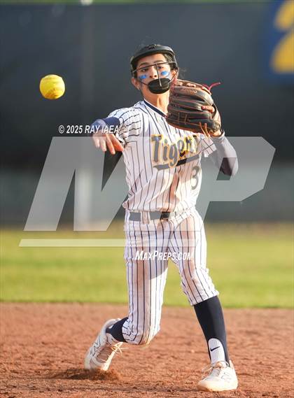 Thumbnail 3 in Granite Bay @ Inderkum photogallery.