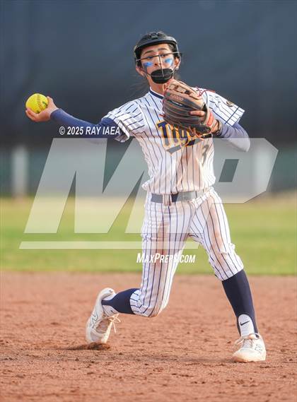 Thumbnail 2 in Granite Bay @ Inderkum photogallery.