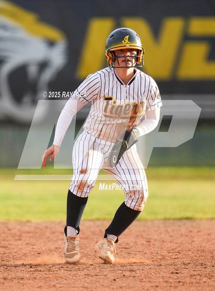 Thumbnail 2 in Granite Bay @ Inderkum photogallery.